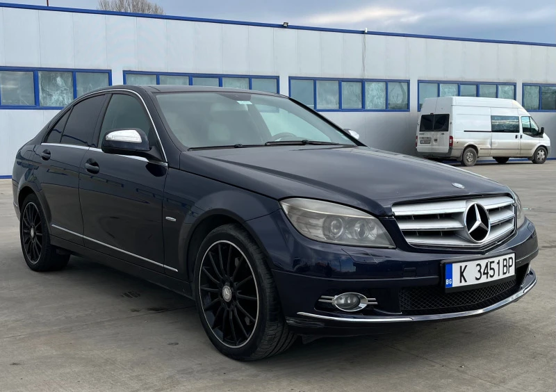 Mercedes-Benz C 320 Avangard, снимка 2 - Автомобили и джипове - 47356039