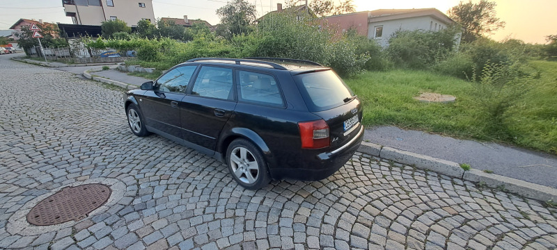 Audi A4, снимка 3 - Автомобили и джипове - 46050578