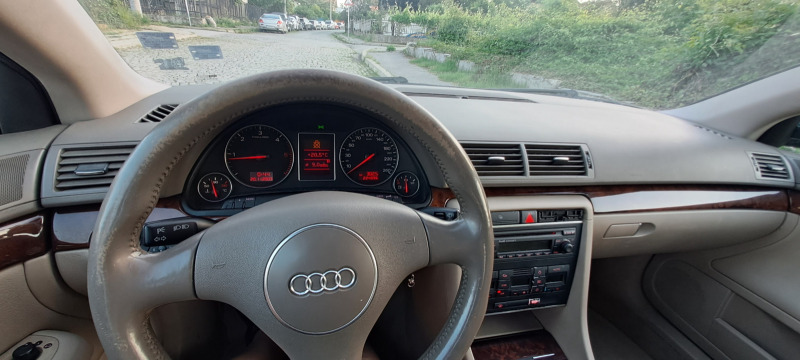 Audi A4, снимка 4 - Автомобили и джипове - 46050578