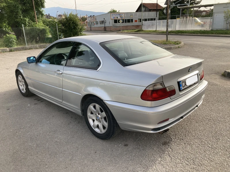 BMW 320, снимка 6 - Автомобили и джипове - 47336212