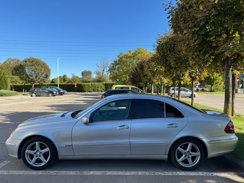 Mercedes-Benz E 270 ELEGANCE, снимка 3 - Автомобили и джипове - 47455058