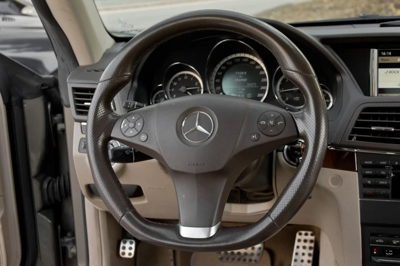 Mercedes-Benz E 250, снимка 13 - Автомобили и джипове - 48050891