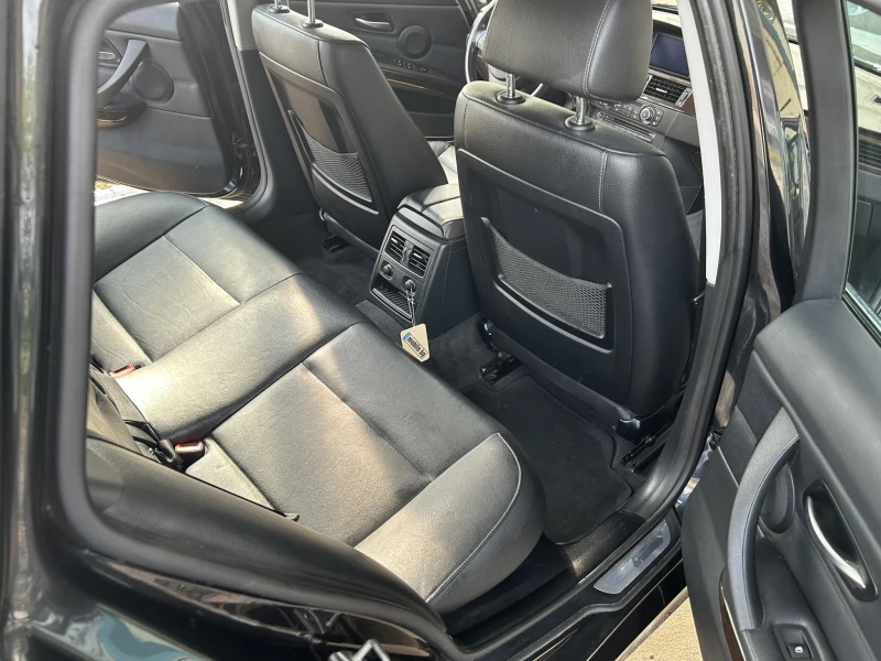 BMW 320 d/Face/X-Drive/AUTO/NAVI/Кожа, снимка 13 - Автомобили и джипове - 51044385