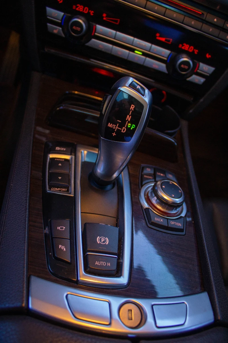 BMW 740 F01, снимка 9 - Автомобили и джипове - 52315293