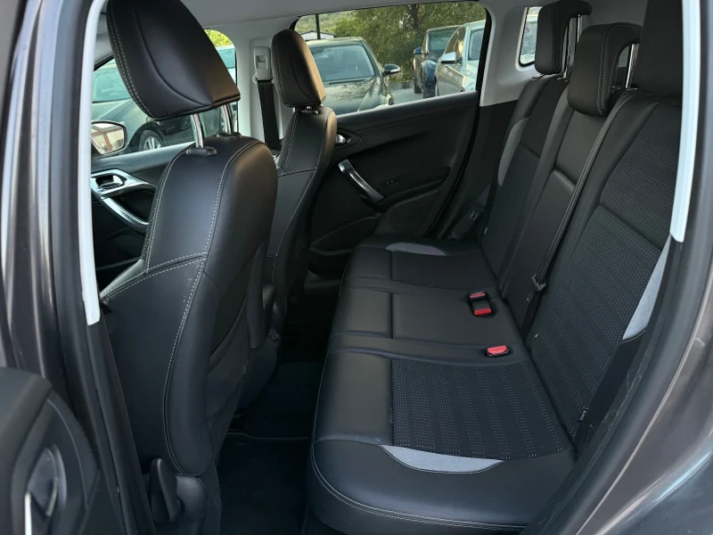 Peugeot 2008 1.6 eHDi Allure , снимка 9 - Автомобили и джипове - 51439463