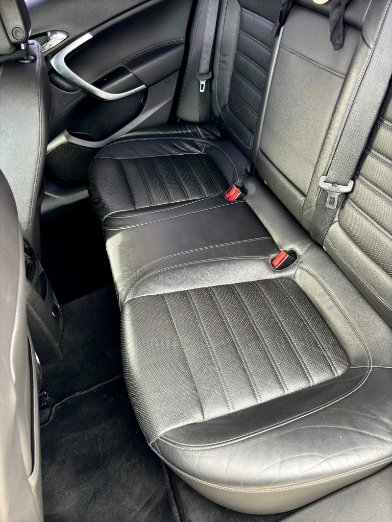 Opel Insignia 2.0 CDTI / 160 hp, снимка 8 - Автомобили и джипове - 52247365