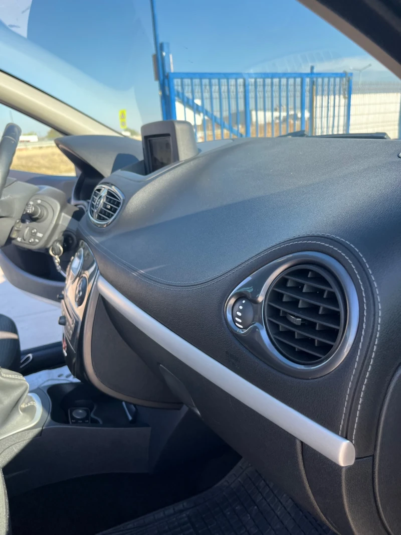 Renault Clio 1.2i ЮБИЛЕЙНО, снимка 13 - Автомобили и джипове - 52414249