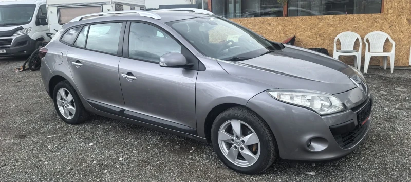 Renault Megane 1.5dci, снимка 4 - Автомобили и джипове - 52550838