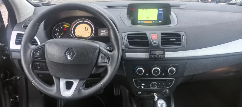 Renault Megane 1.5dci, снимка 12 - Автомобили и джипове - 52550838