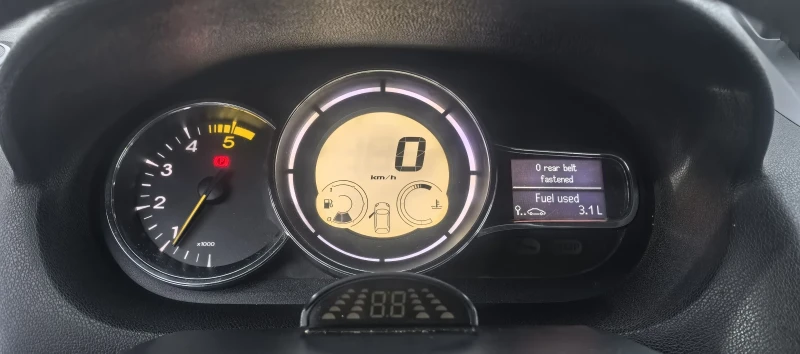 Renault Megane 1.5dci, снимка 11 - Автомобили и джипове - 52550838