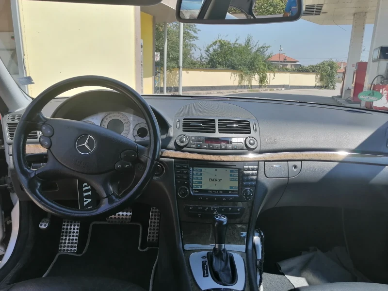 Mercedes-Benz E 320, снимка 7 - Автомобили и джипове - 52732230