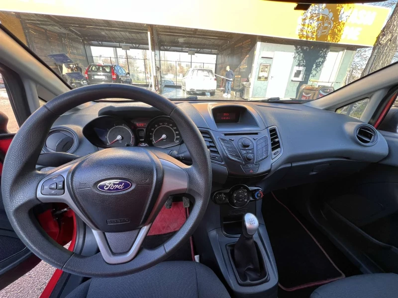 Ford Fiesta 1.25i 151000км, снимка 6 - Автомобили и джипове - 52801627