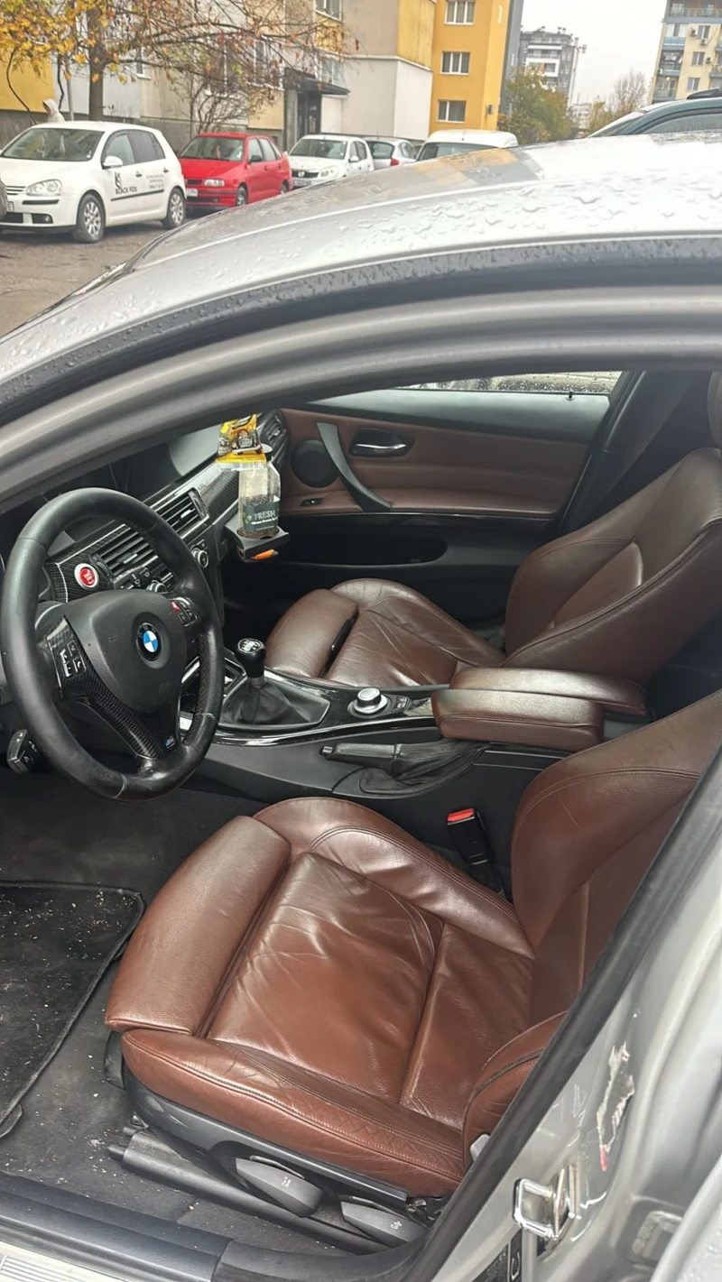 BMW 330 231, снимка 11 - Автомобили и джипове - 52850386