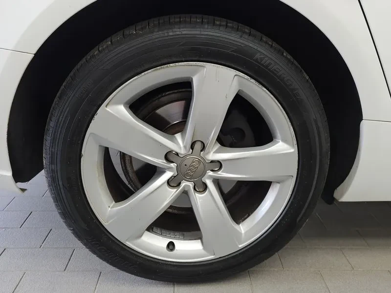 Audi A6 2.0 TDI, снимка 5 - Автомобили и джипове - 55057920