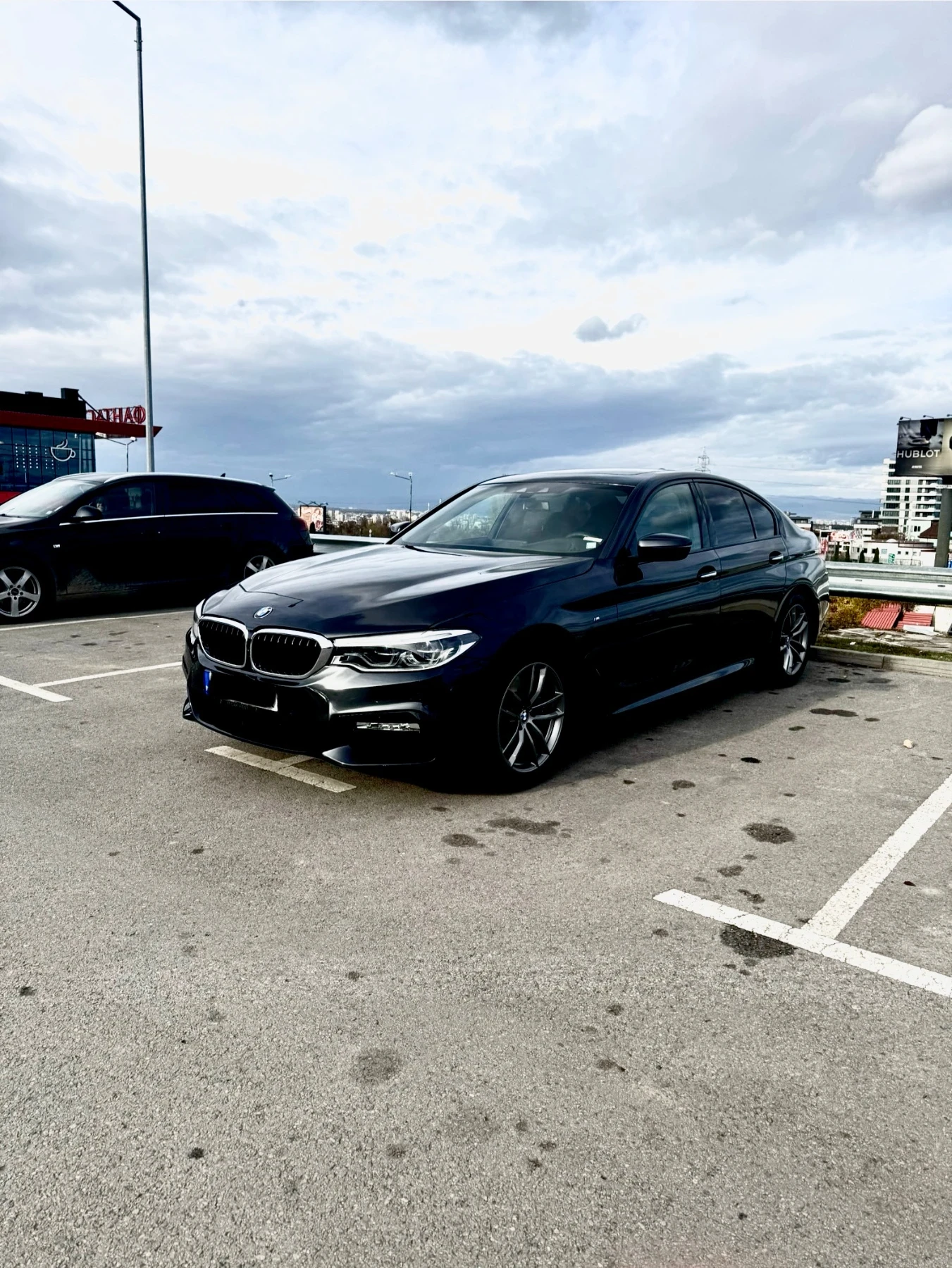 BMW 530 ГАРАНЦИЯ* XDRIVE* LAESER* MPACK* СЕРВИЗНА ИСТОРИЯ* - [1] 