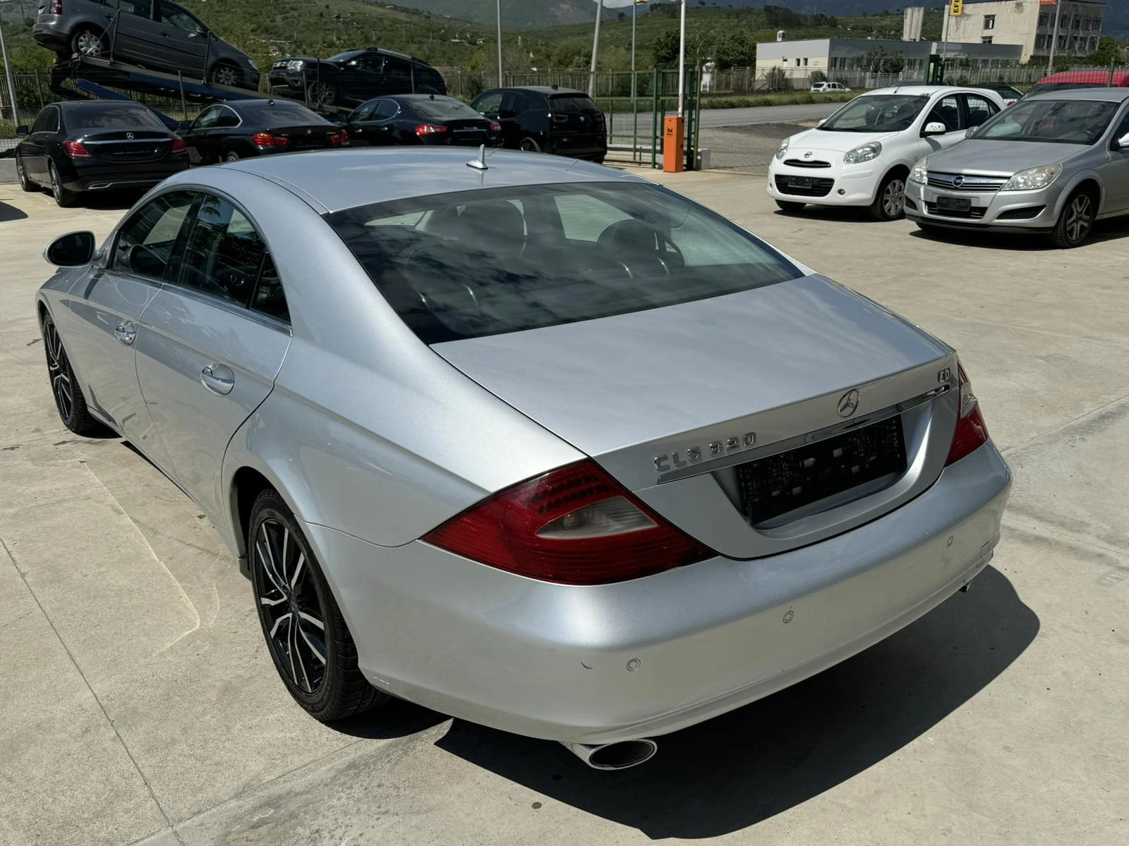 Mercedes-Benz CLS 320 3.2* CDI* 224ps* Паркт* Кожа*  - изображение 3