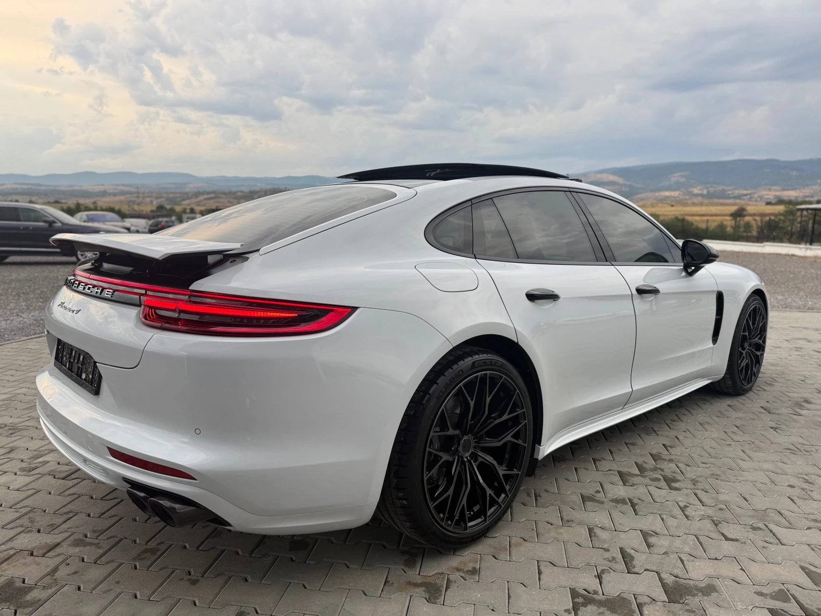 Porsche Panamera 3.0 Turbo 330 ks Собствен лизинг !!! - изображение 6