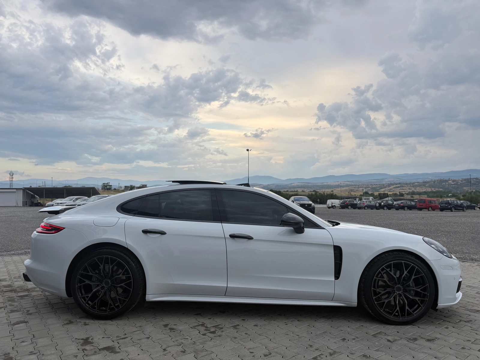 Porsche Panamera 3.0 Turbo 330 ks Собствен лизинг !!! - изображение 5