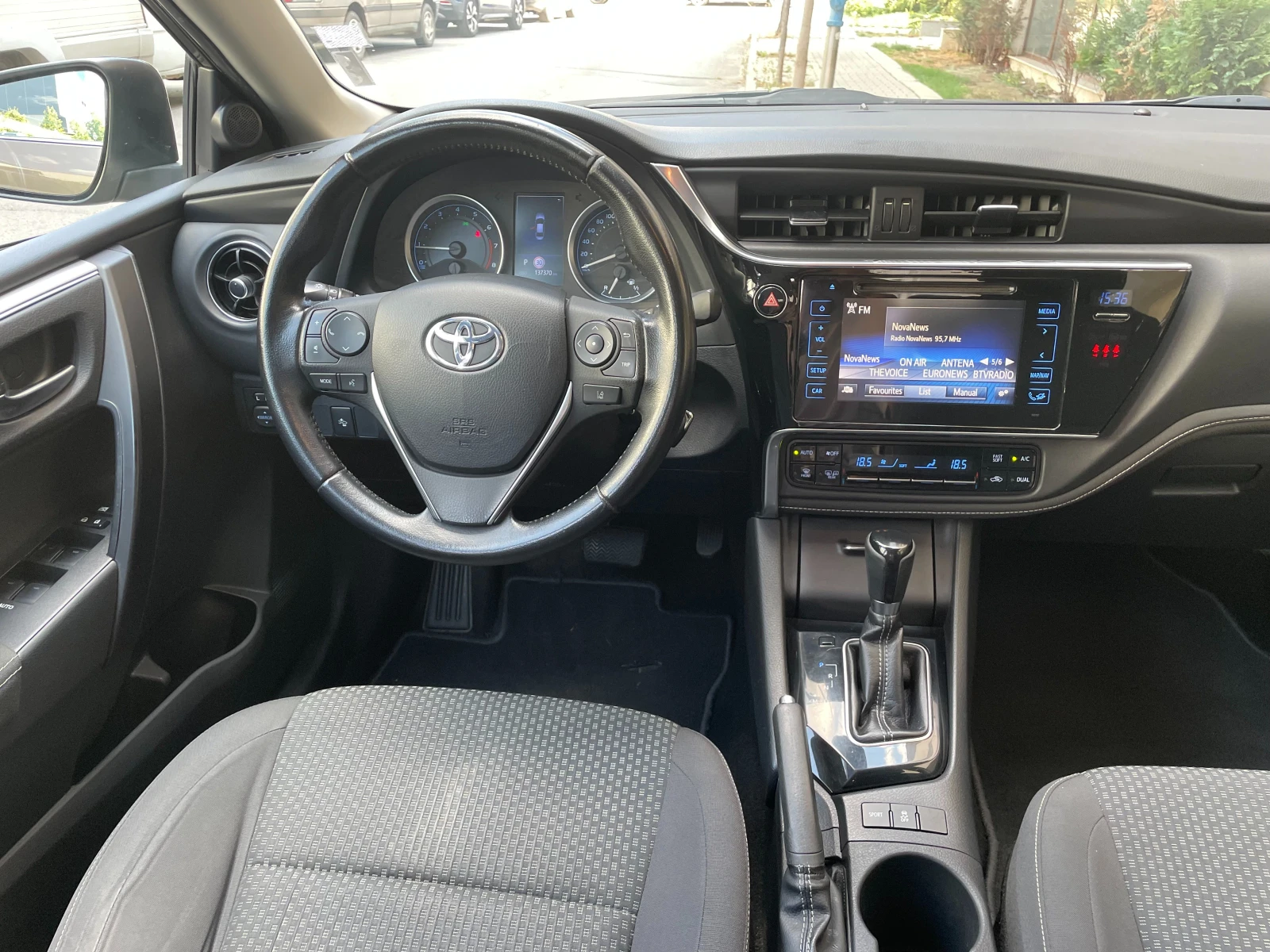 Toyota Corolla 1.6 CVT Luna Facelift- в Гаранция - изображение 7