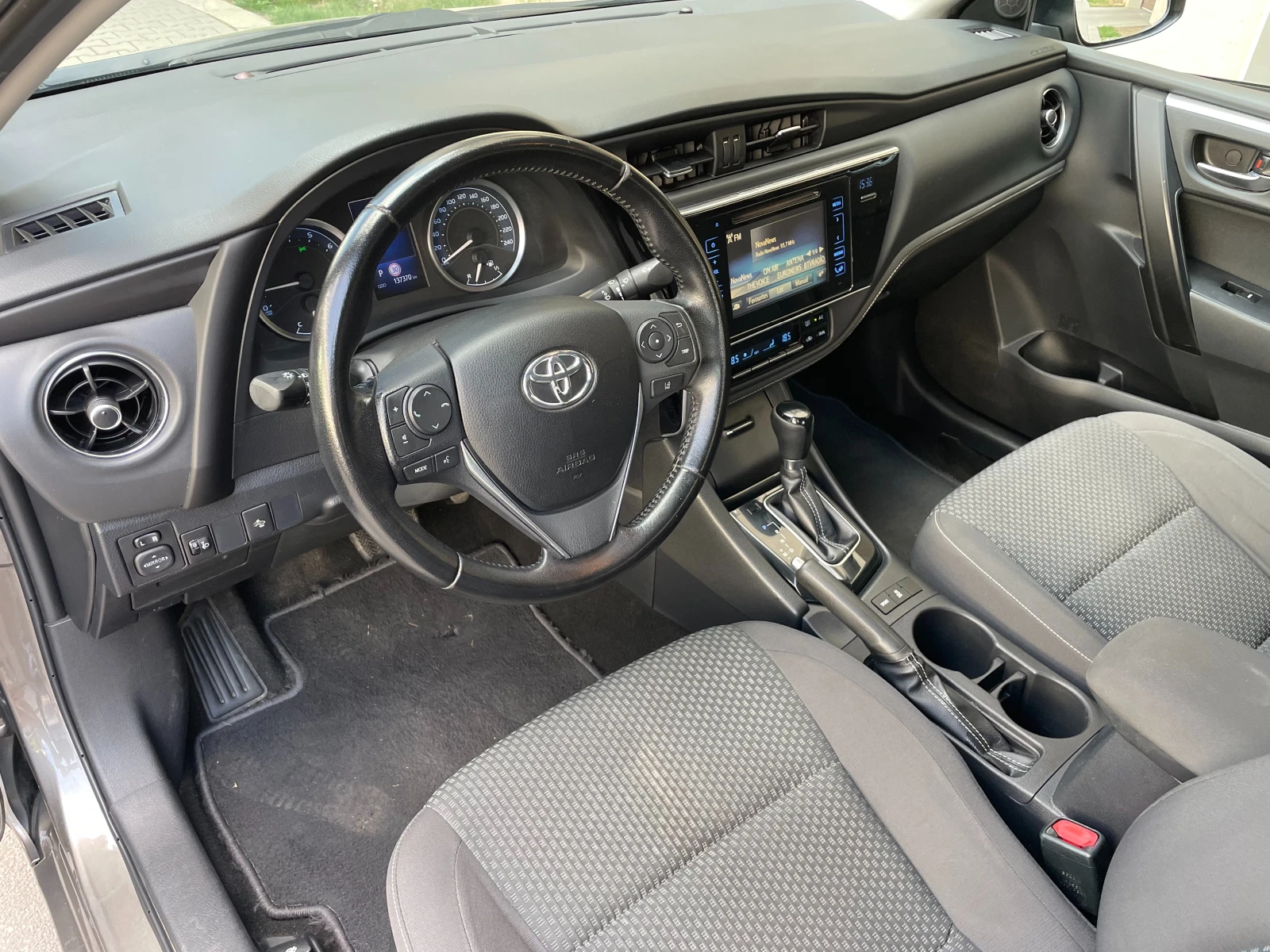 Toyota Corolla 1.6 CVT Luna Facelift- в Гаранция - изображение 6