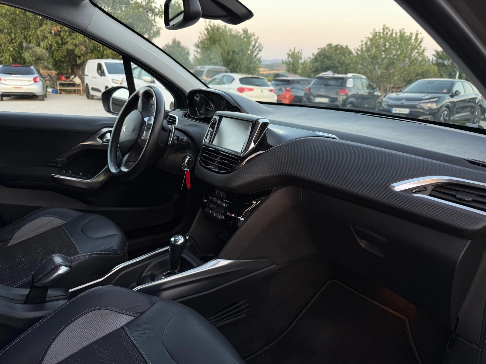 Peugeot 2008 1.6 eHDi Allure  | Mobile.bg   14