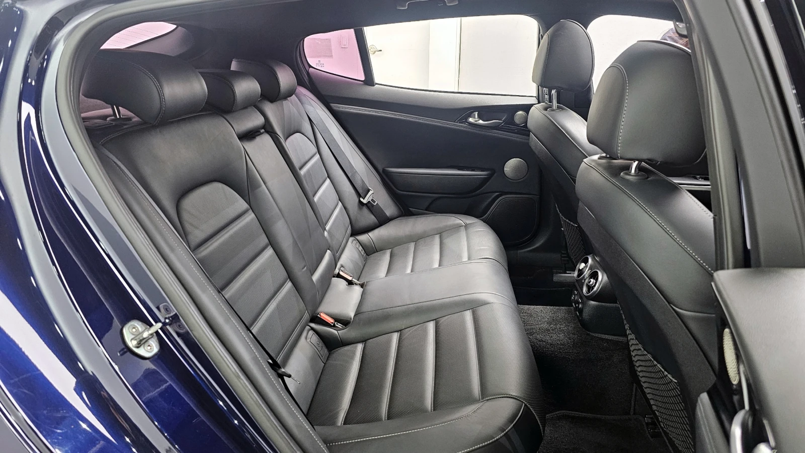Kia Stinger 2.0T AWD PLATINUM autogeorge.com | Mobile.bg � ����������� 12