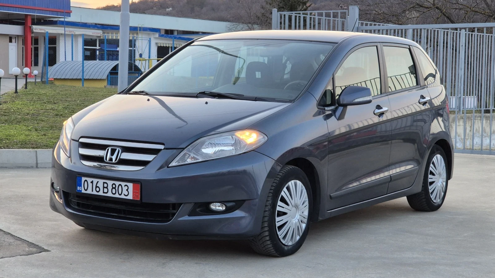 Honda Fr-v 1.8i 140К.С* 117000КМ* ИТАЛИЯ, снимка 12 - Автомобили и джипове - 53774427
