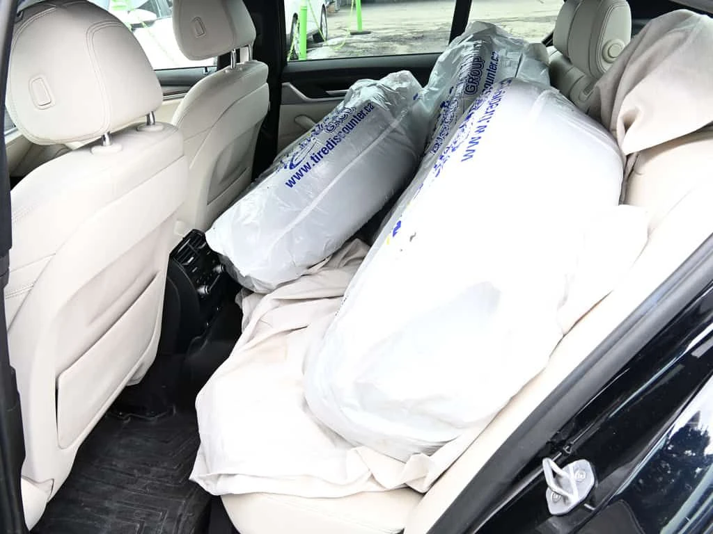 BMW 530E xDrive iPerformance * ПОДГРЕВИ * ПРЕДСТАВИТЕЛСТВО, снимка 11 - Автомобили и джипове - 53817191