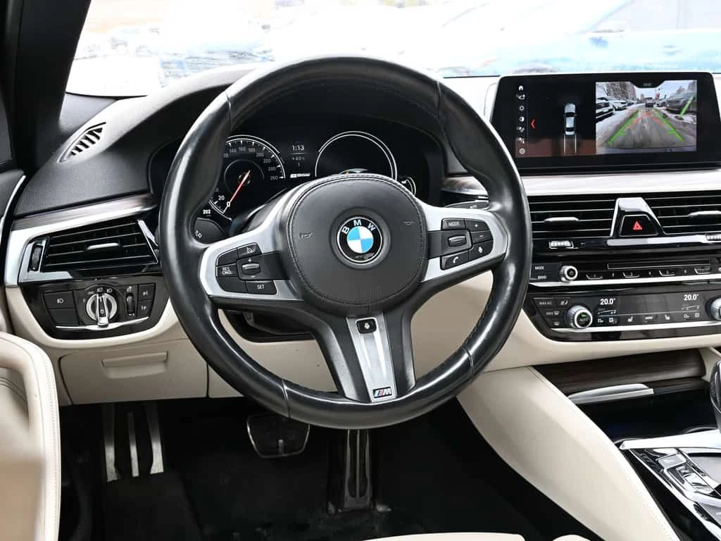 BMW 530E xDrive iPerformance * ПОДГРЕВИ * ПРЕДСТАВИТЕЛСТВО, снимка 12 - Автомобили и джипове - 53817191