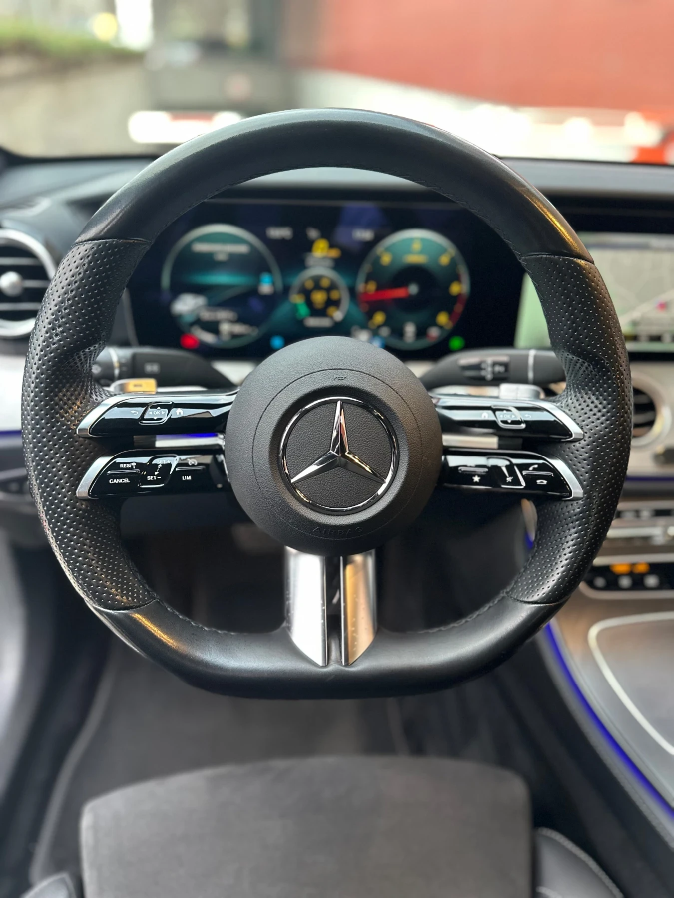 Mercedes-Benz E 220 AMG ПОДГРЕВ КАМЕРА МЪРТВА ЗОНА, снимка 12 - Автомобили и джипове - 53965355