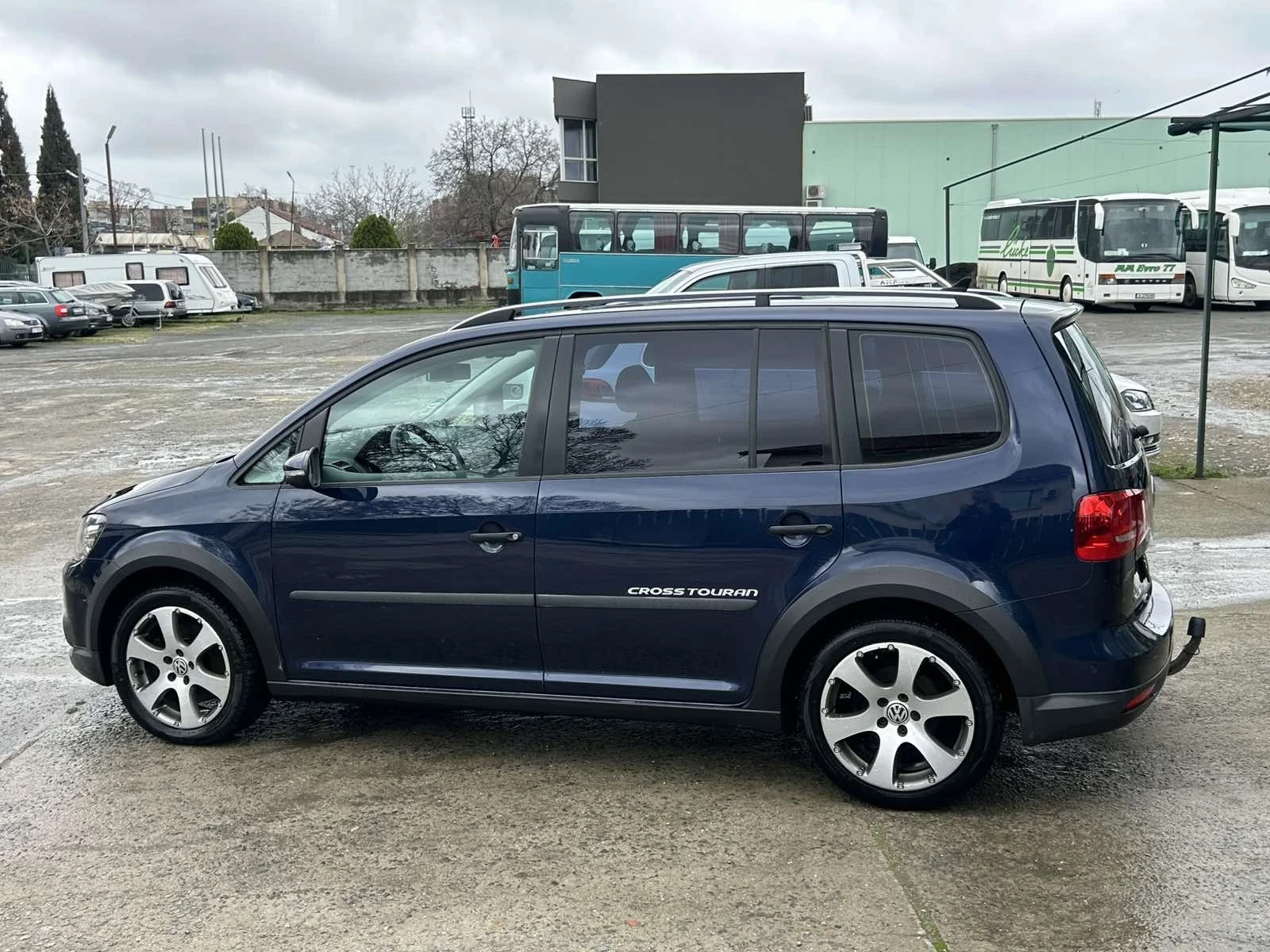VW Touran 2.0 DSG Cross, снимка 5 - Автомобили и джипове - 54072281