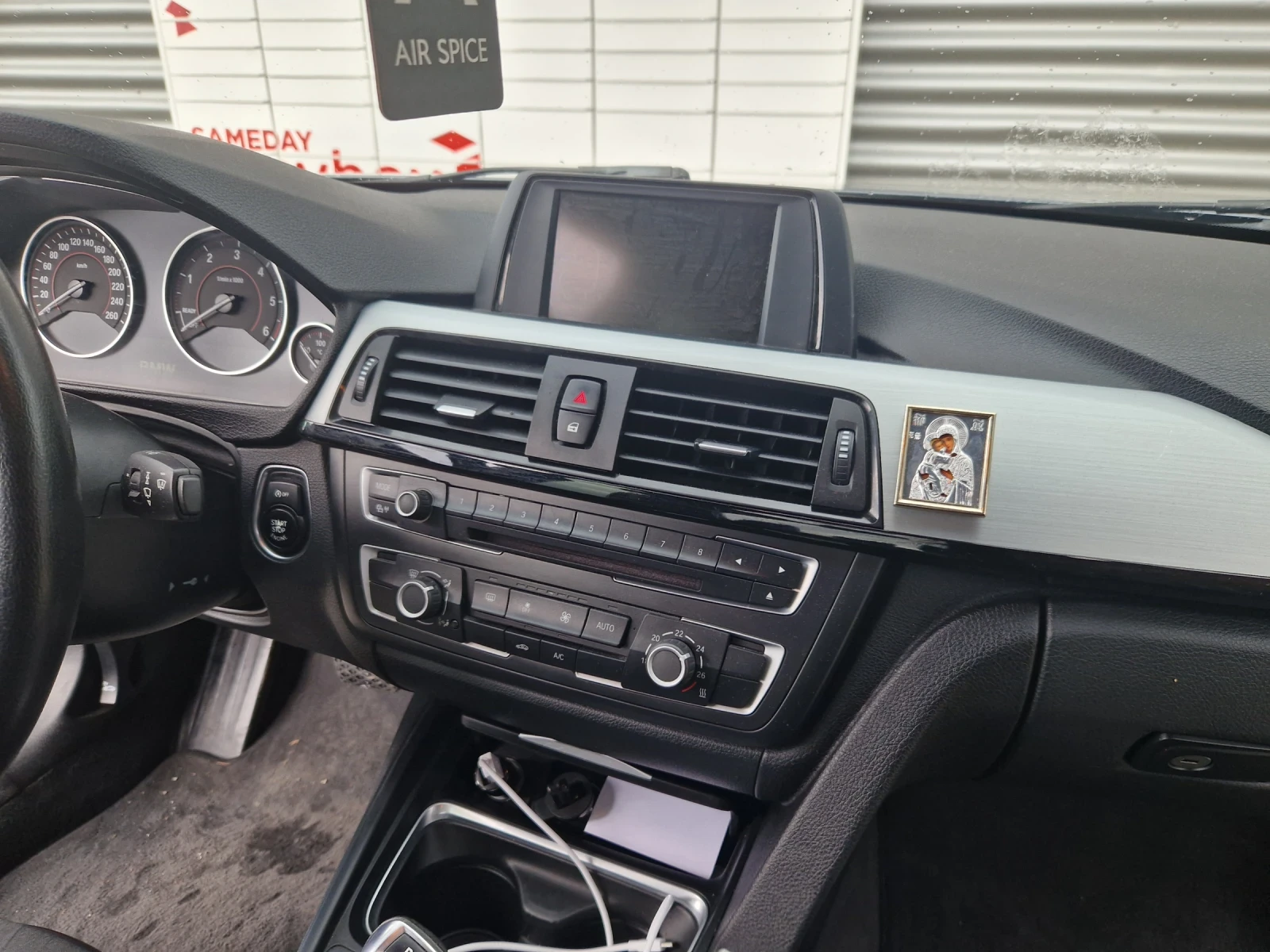 BMW 318, снимка 7 - Автомобили и джипове - 54487012