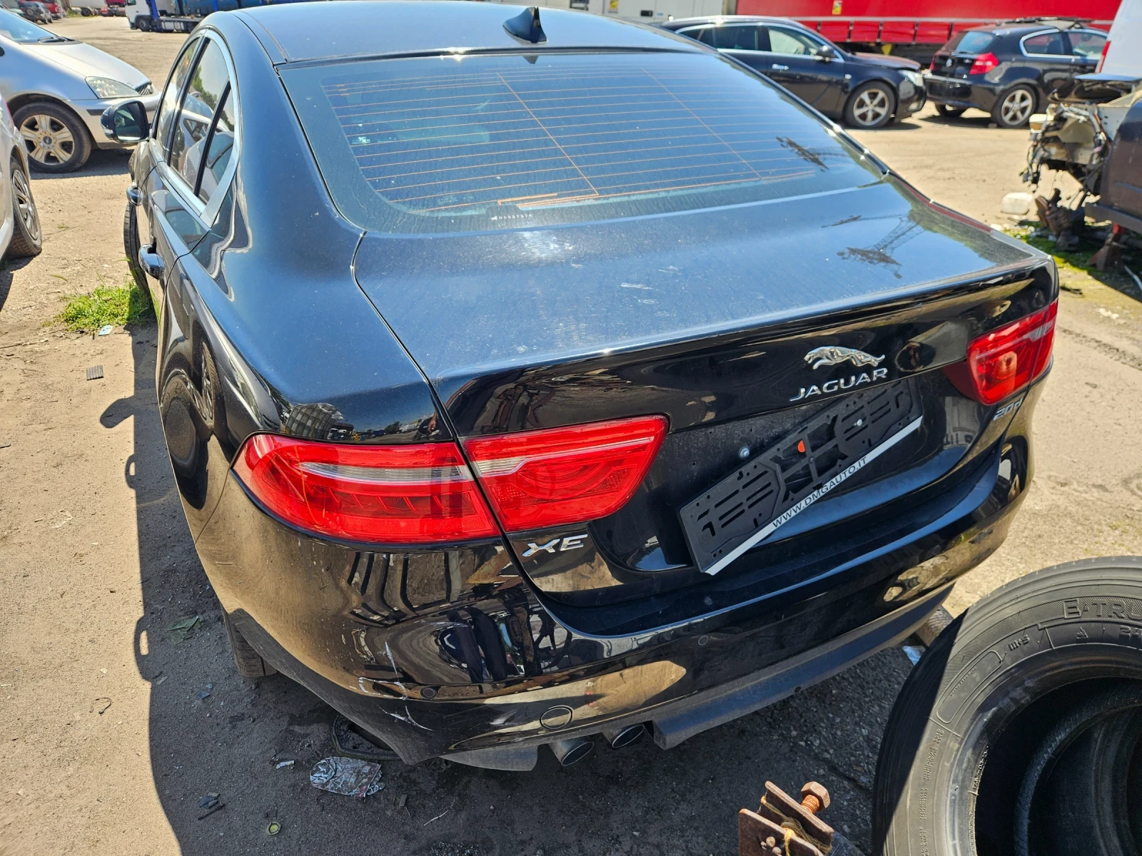 Jaguar XE 2.0дизел 180кс 2017год, снимка 4 - Автомобили и джипове - 55112133