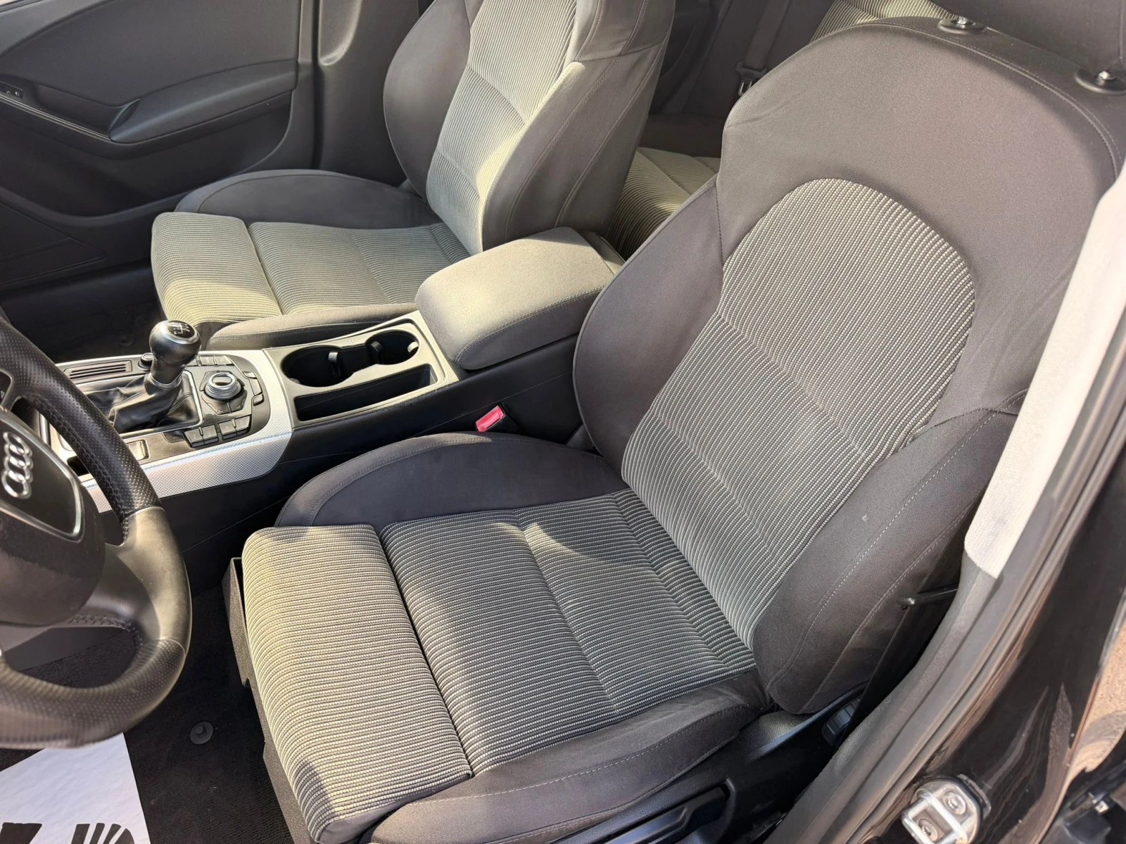 Audi A4 2.0TDI, снимка 10 - Автомобили и джипове - 55036178