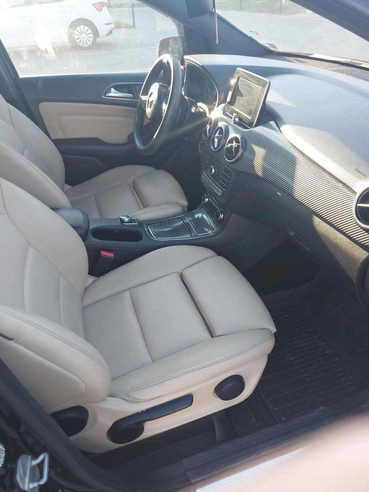Mercedes-Benz 180, снимка 8 - Автомобили и джипове - 56560092