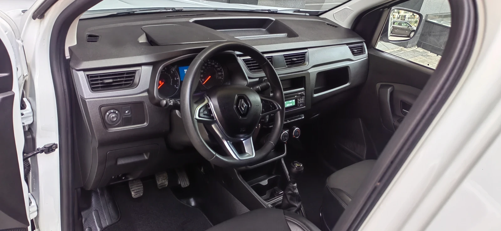 Renault Express 1.5 dci , снимка 6 - Автомобили и джипове - 55675354