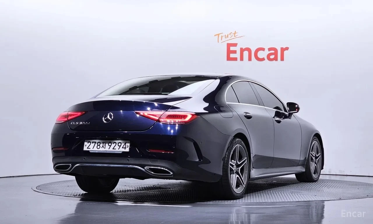 Mercedes-Benz CLS 300  AMG Line, снимка 2 - Автомобили и джипове - 55994217