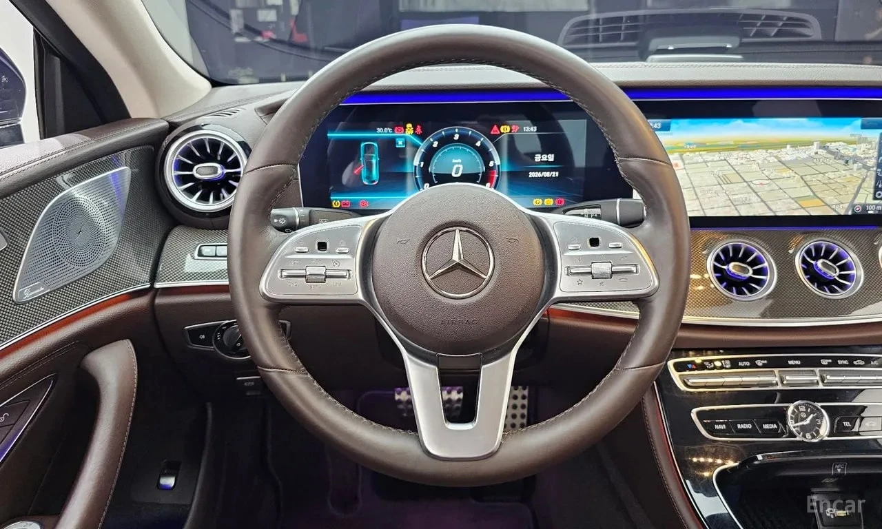 Mercedes-Benz CLS 300  AMG Line, снимка 12 - Автомобили и джипове - 55994217