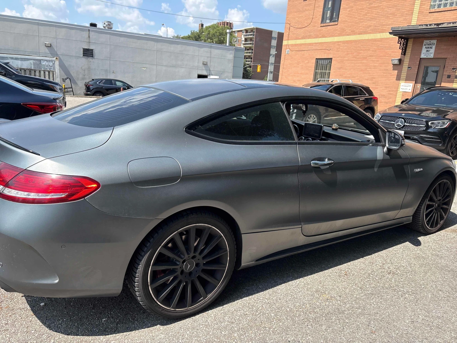 Mercedes-Benz C 43 AMG BURMESTER * ПОДГРЕВ * ПАНОРАМА * ДИСТРОНИК , снимка 3 - Автомобили и джипове - 56013584