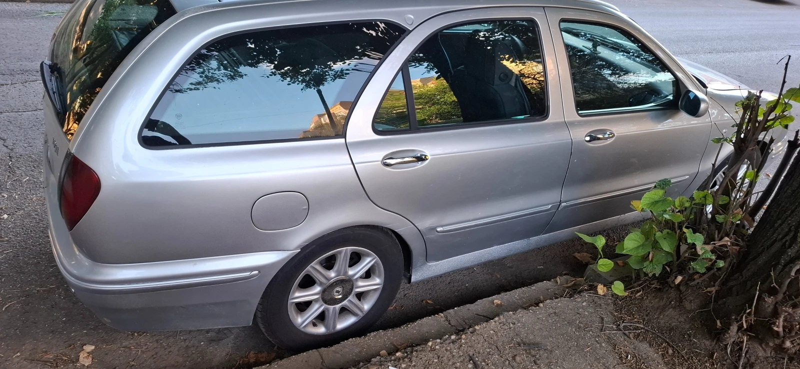 Lancia Lybra, снимка 13 - Автомобили и джипове - 56214060