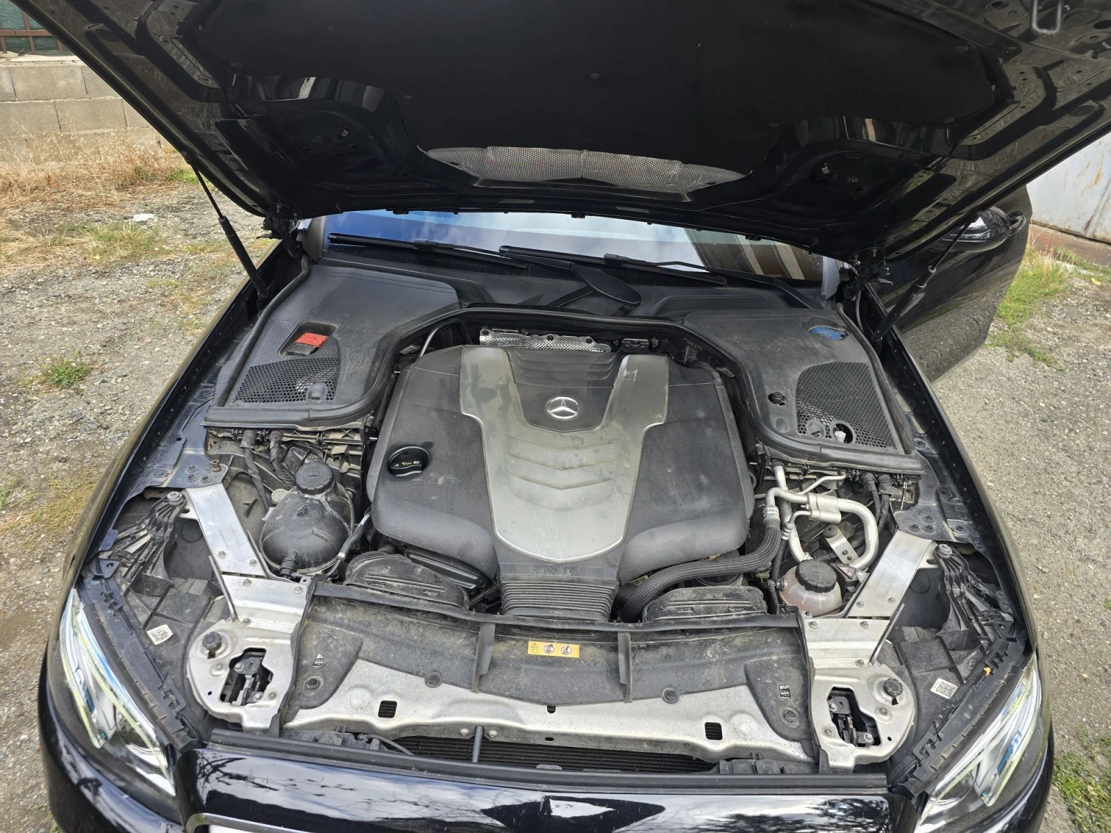 Mercedes-Benz E 350 E350d, снимка 11 - Автомобили и джипове - 56555830