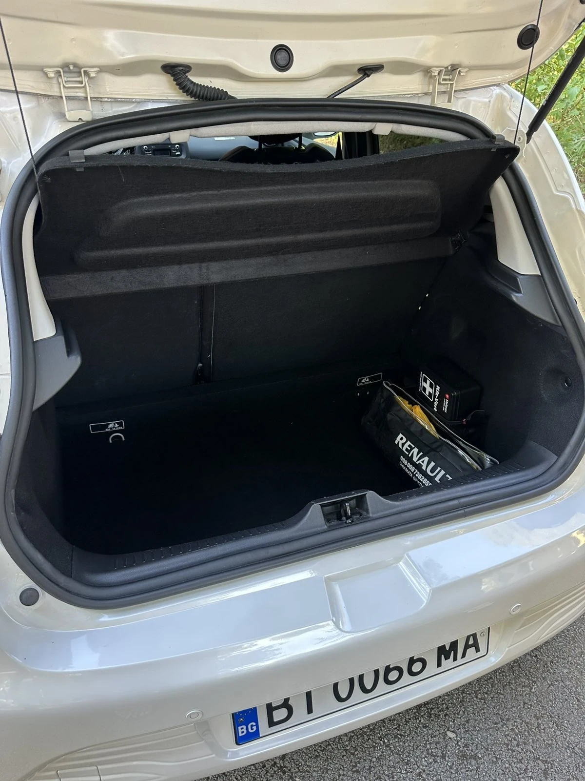 Renault Clio 1, 2i, снимка 10 - Автомобили и джипове - 56589776