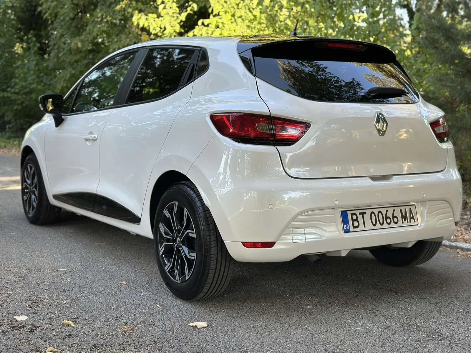 Renault Clio 1, 2i, снимка 4 - Автомобили и джипове - 56589776