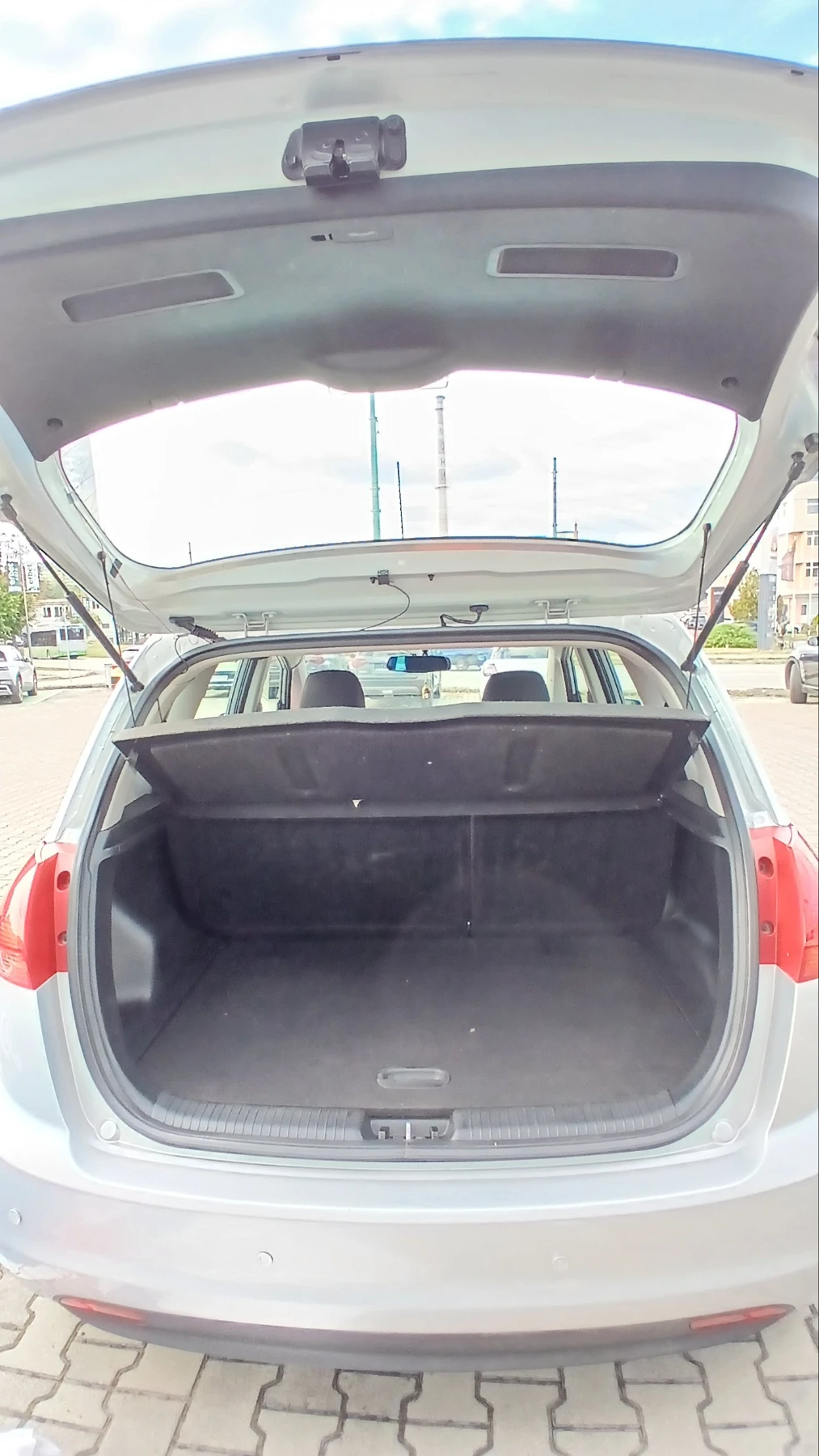Kia Venga Реални КМ, снимка 12 - Автомобили и джипове - 56657923