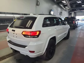 Jeep Grand cherokee ALTITUDE / КОЖА / ЛЕД / ПАНОРАМА , снимка 3