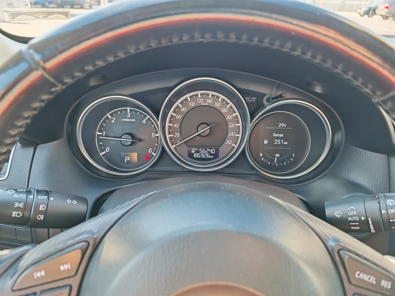 Mazda CX-5 2.2d Skyactiv 2017г., снимка 12 - Автомобили и джипове - 52505458