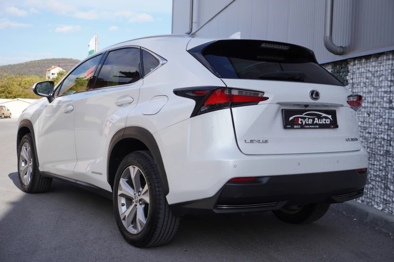 Lexus NX 300h 2.5HYBRID TRI-BEAM LED, 360 Камери, Обдухван115.00, снимка 3 - Автомобили и джипове - 52009691