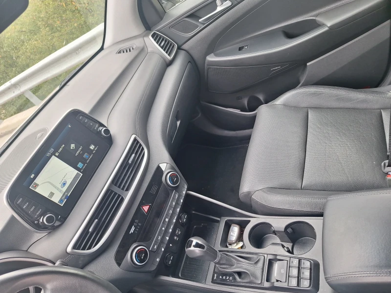 Hyundai Tucson 4х4 PREMIUM, снимка 10 - Автомобили и джипове - 52064814