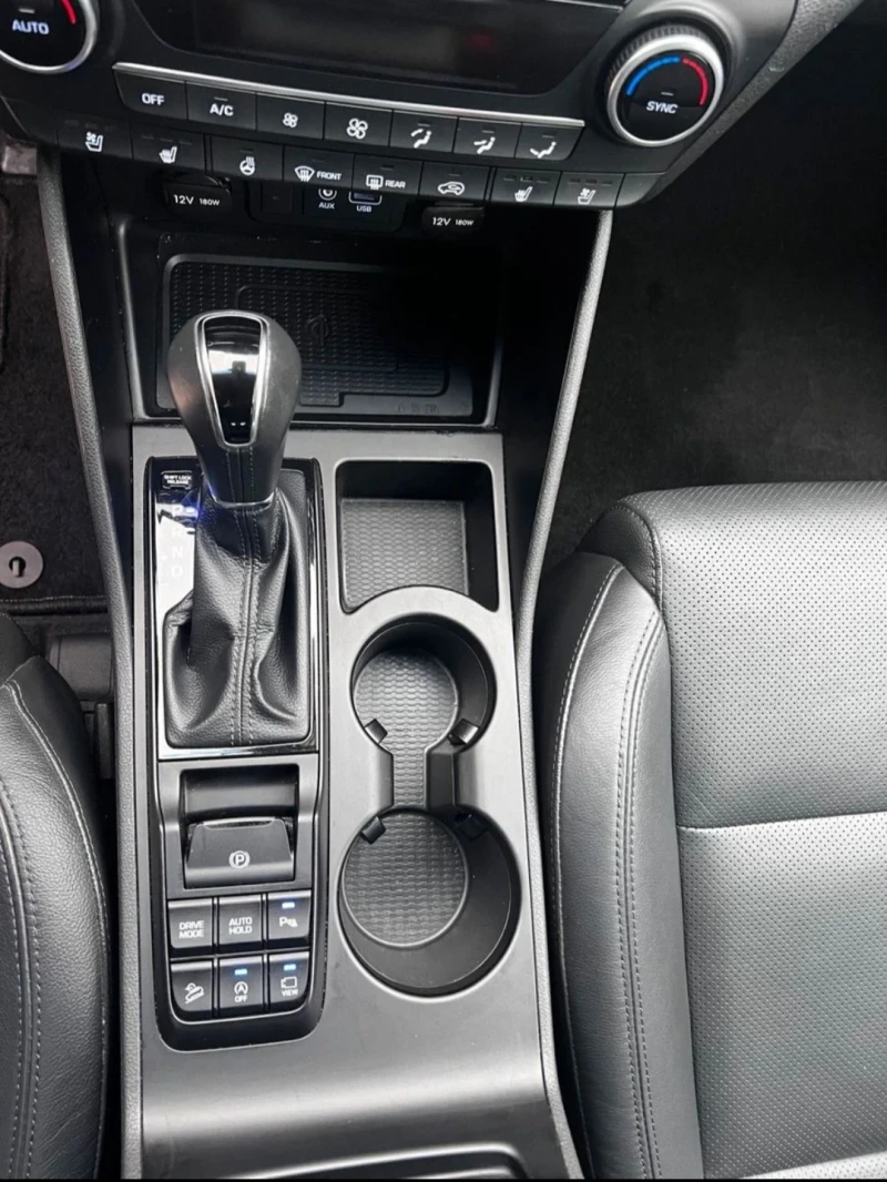 Hyundai Tucson 4х4 PREMIUM, снимка 13 - Автомобили и джипове - 52064814