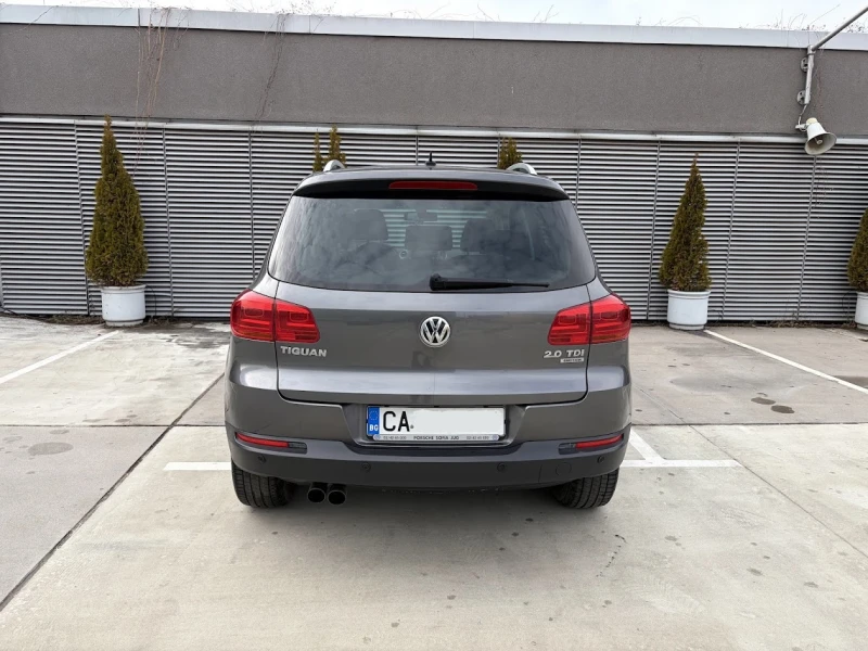 VW Tiguan, снимка 2 - Автомобили и джипове - 53371157